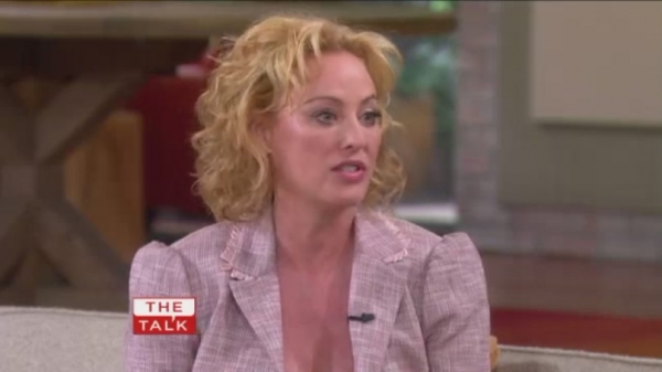TalkShows2011_TheTalk_March09-176.jpg