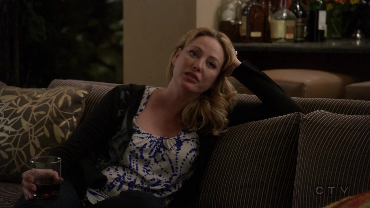 ScreenCaps_1x03-305.jpg ScreenCaps_1x03-305.jpg