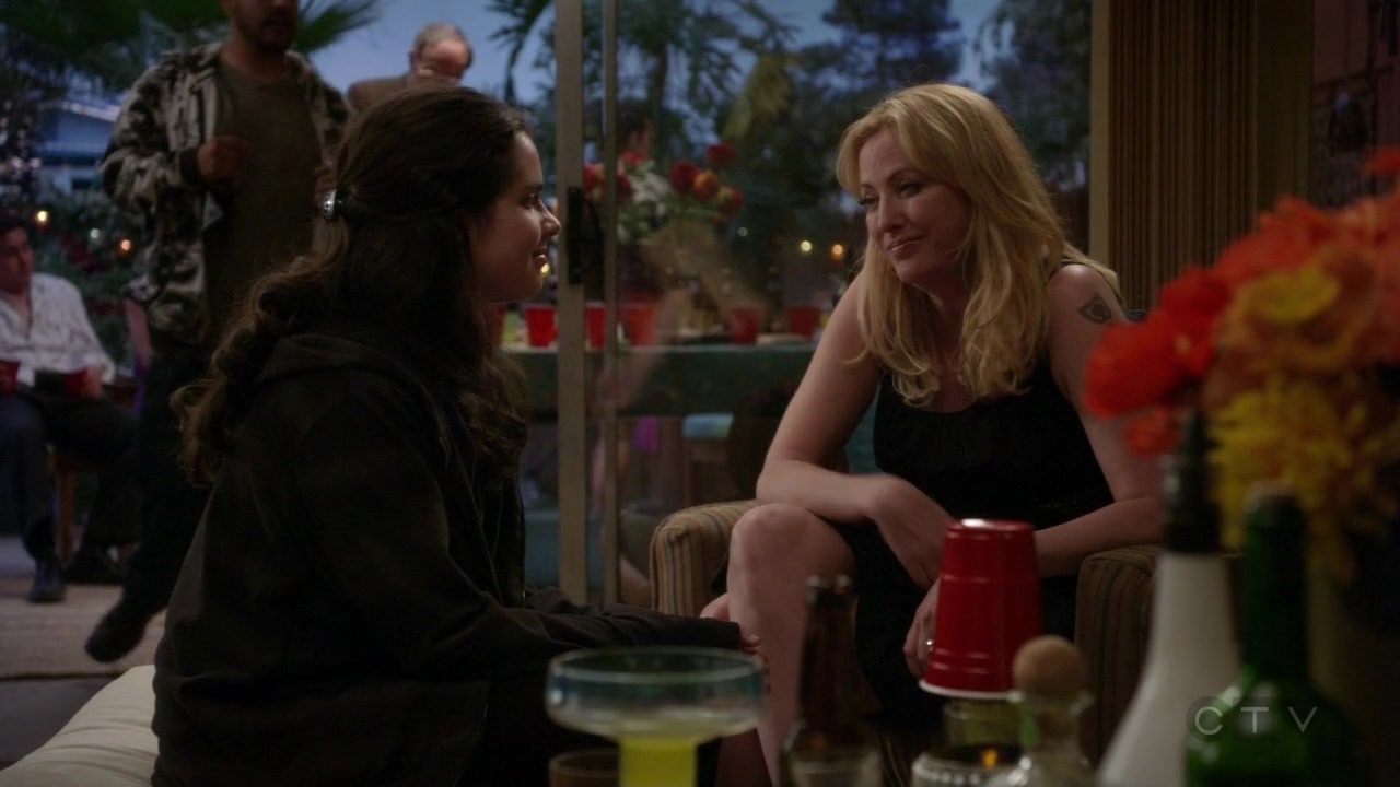 ScreenCaps_1x04-291.jpg